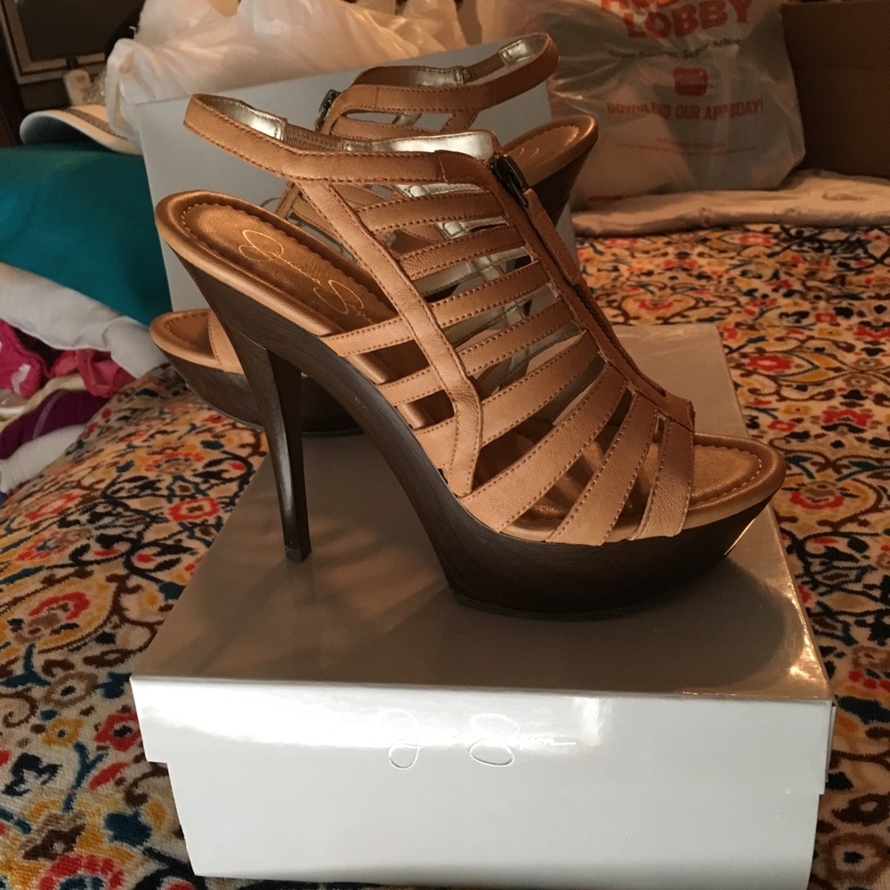 Jessica Simpson tan sling back stilettos